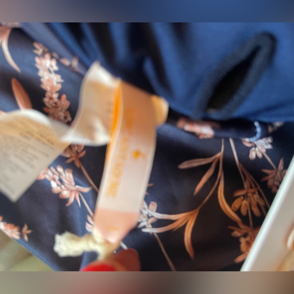 Encantadore one piece swimsuit! Gorgeous! - Picture 3 of 12